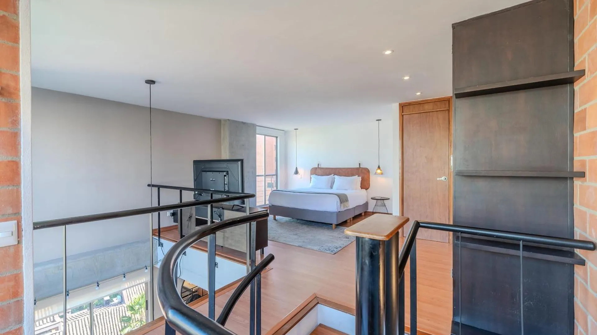 Апартаменты Comfy Duplex In Poblado Медельин